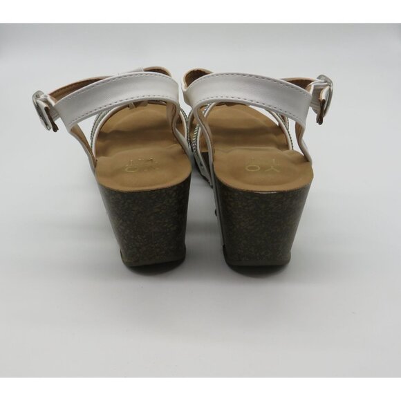 Yoki Women's White Wedge Sandals Rhinestone Straps Buckle Closure Size 10 NEW - Picture 3 of 6
